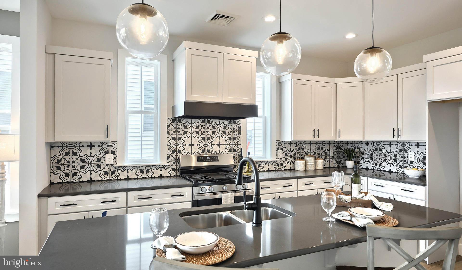 505 STONE GATE BOULEVARD