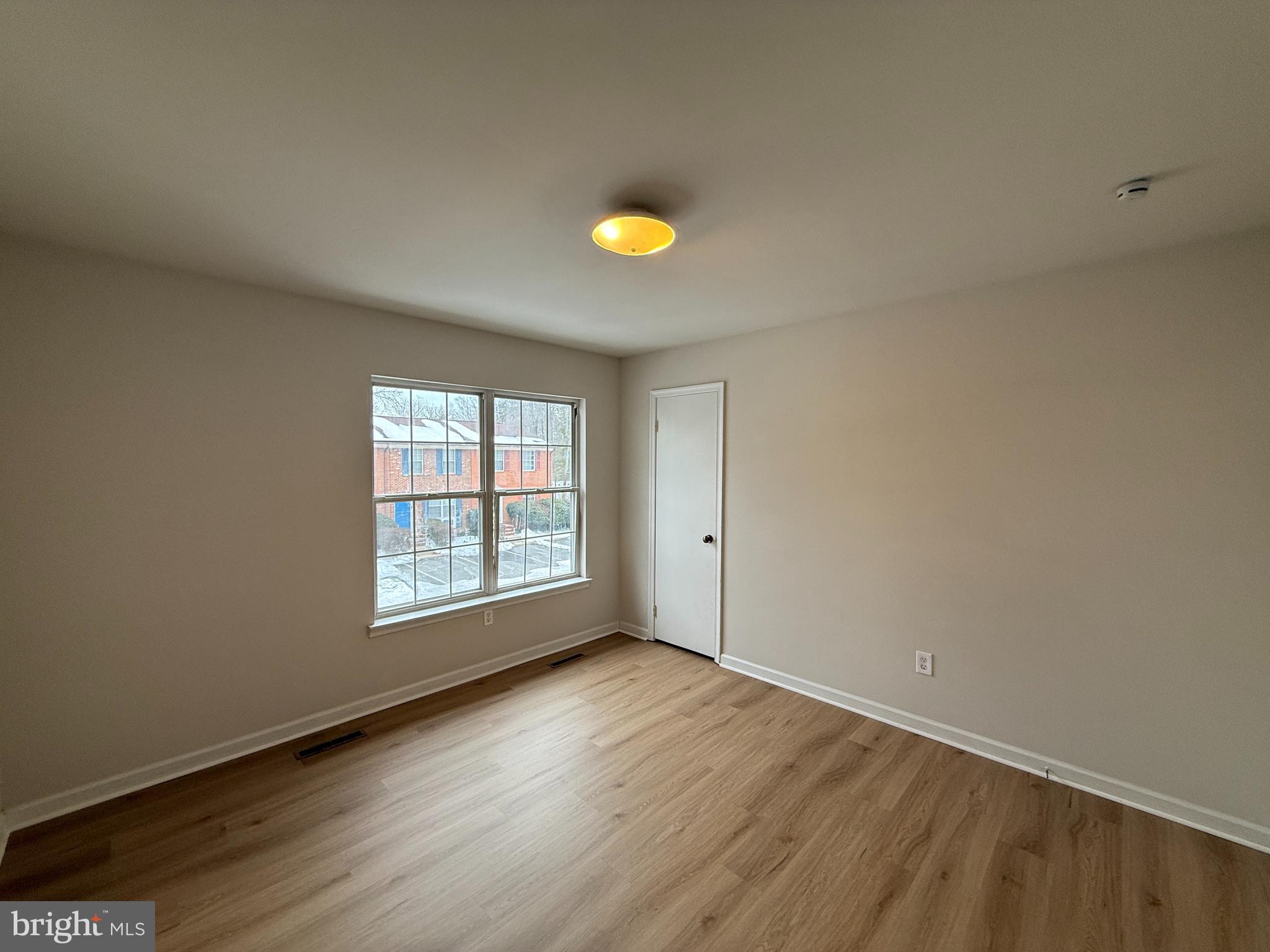 KINGS WOOD TOWNHOMES - Residential Lease