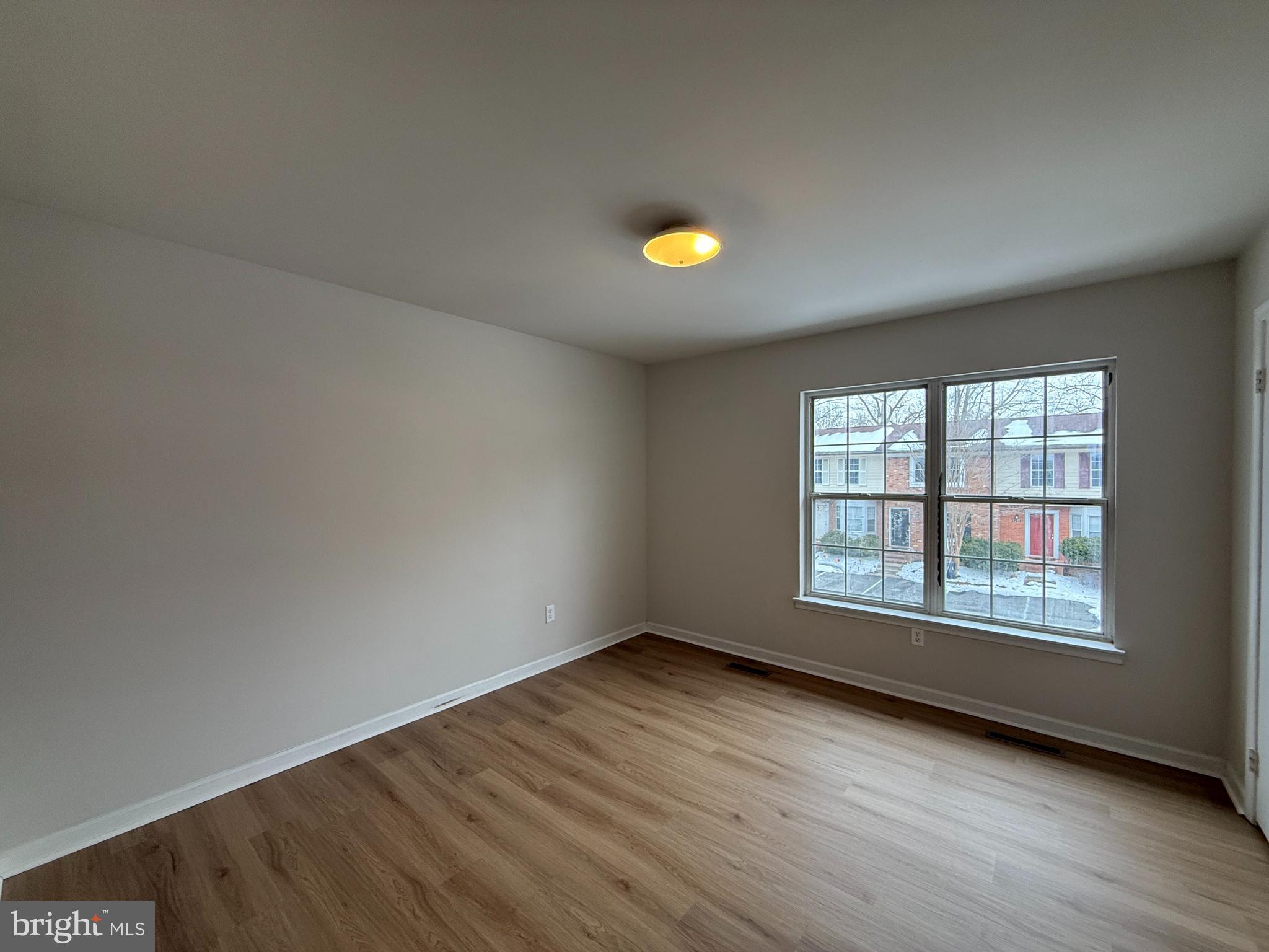 KINGS WOOD TOWNHOMES - Residential Lease