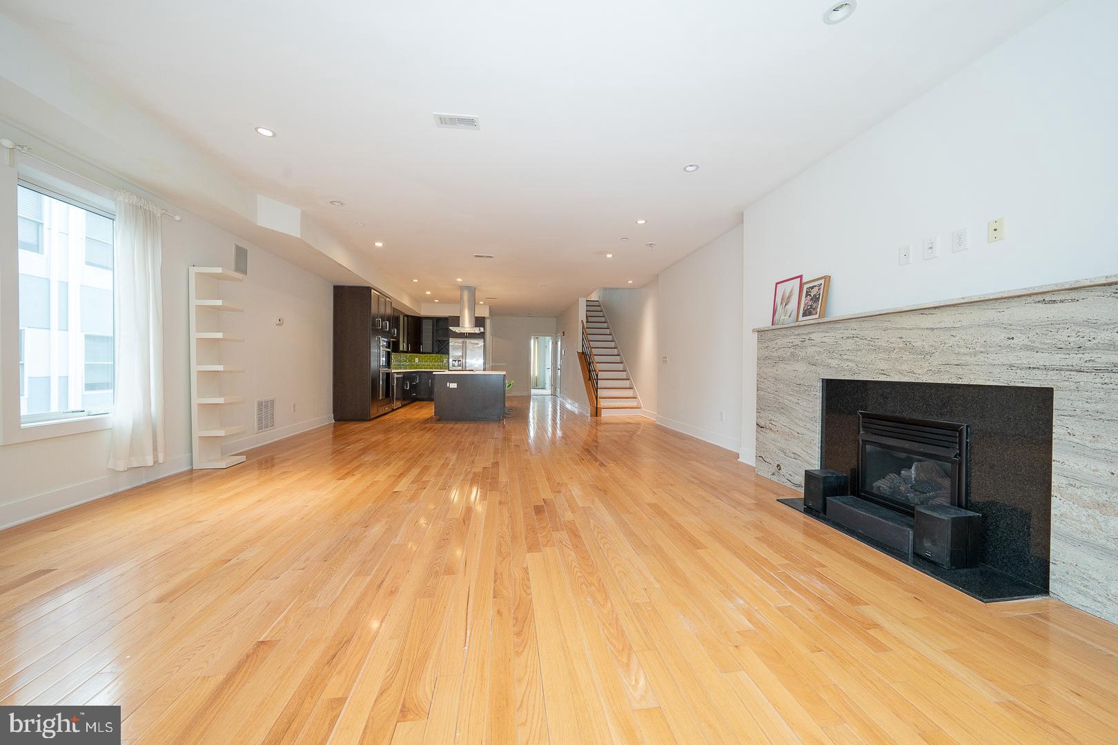 SOCIETY HILL - Residential