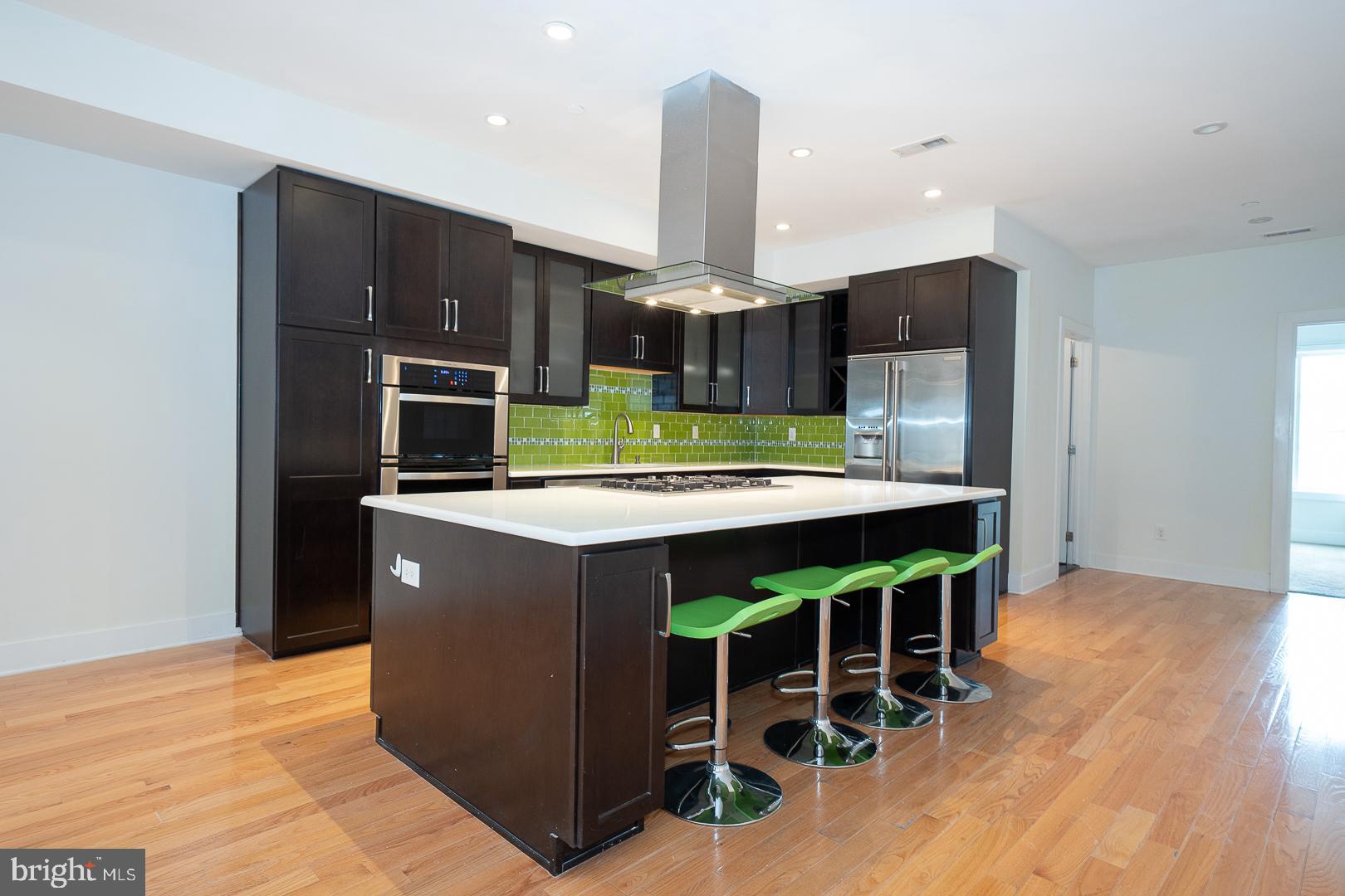 SOCIETY HILL - Residential