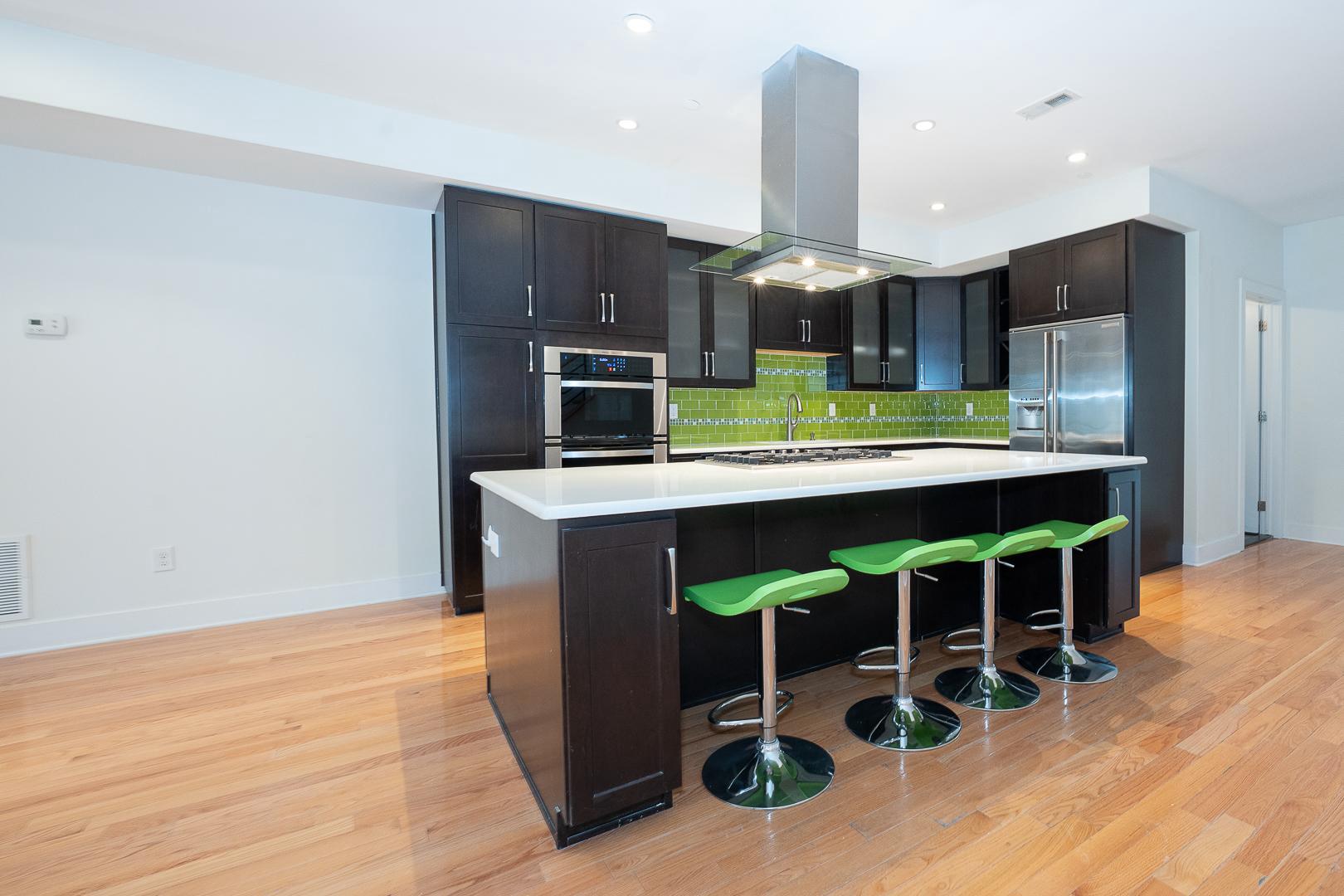 SOCIETY HILL - Residential