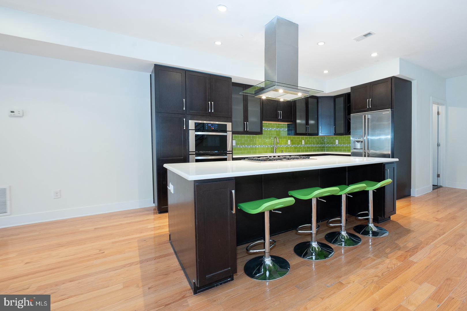 SOCIETY HILL - Residential