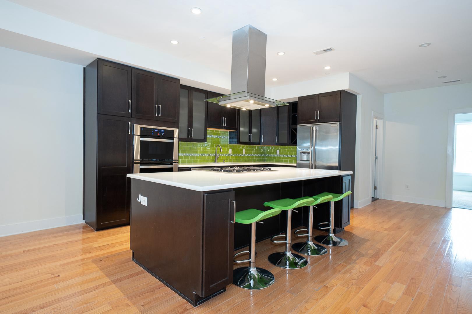 SOCIETY HILL - Residential