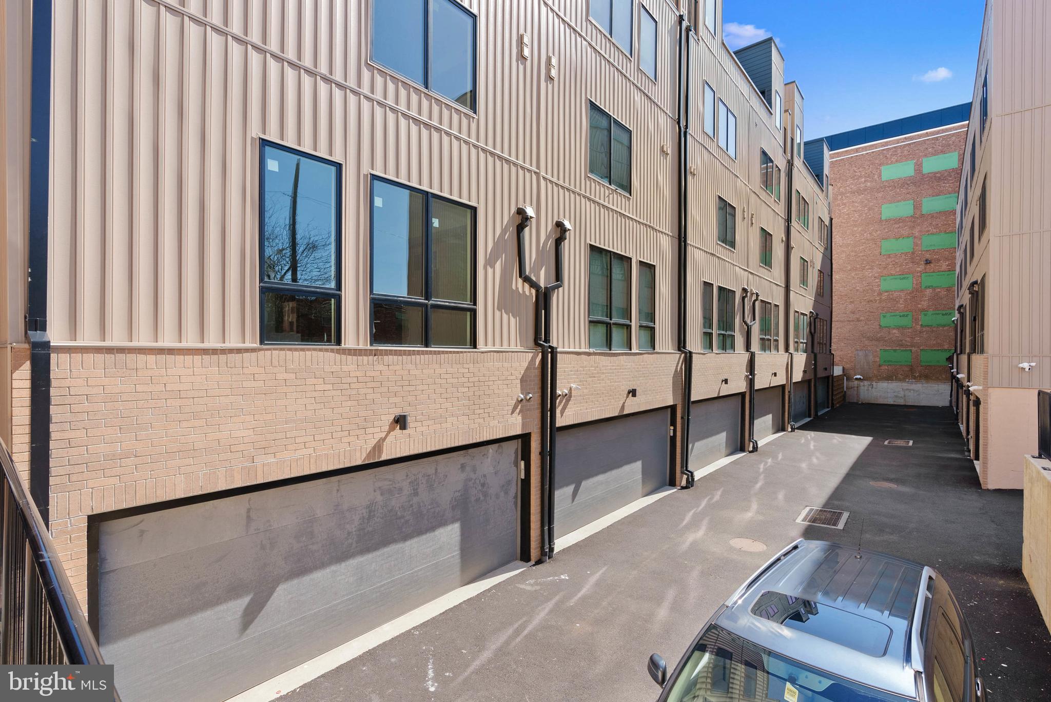 GRADUATE HOSPITAL - Residential