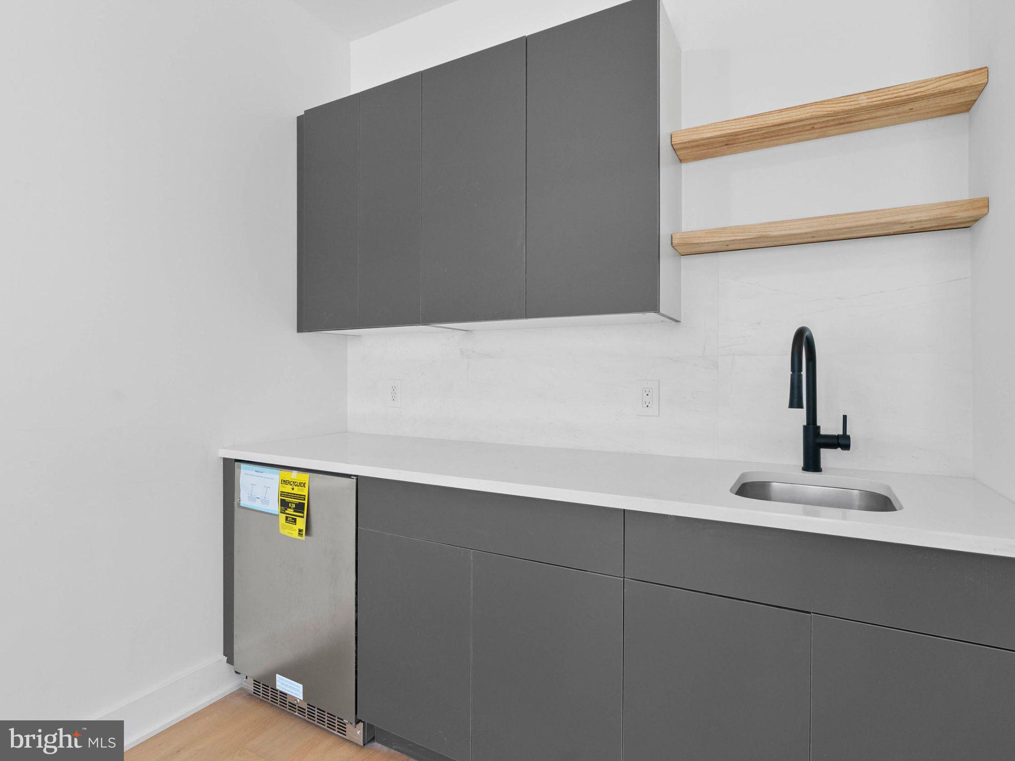 GRADUATE HOSPITAL - Residential