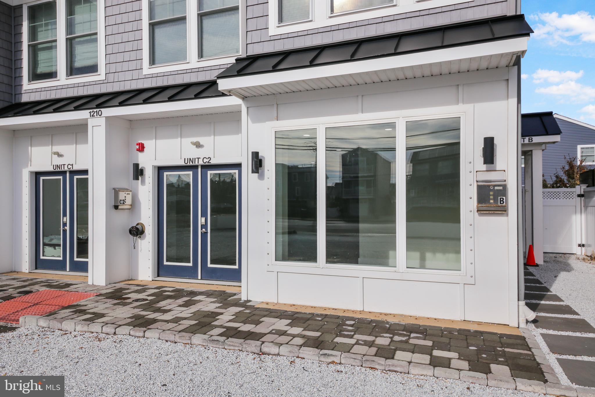 1210 LONG BEACH BOULEVARD C2-01