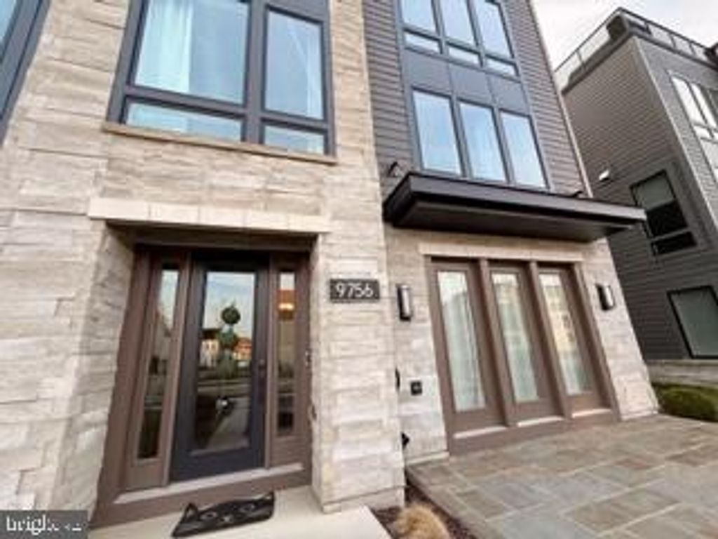 Photo of 9756 Windflower Way, BETHESDA, MD 20817 (MLS # MDMC2223036)