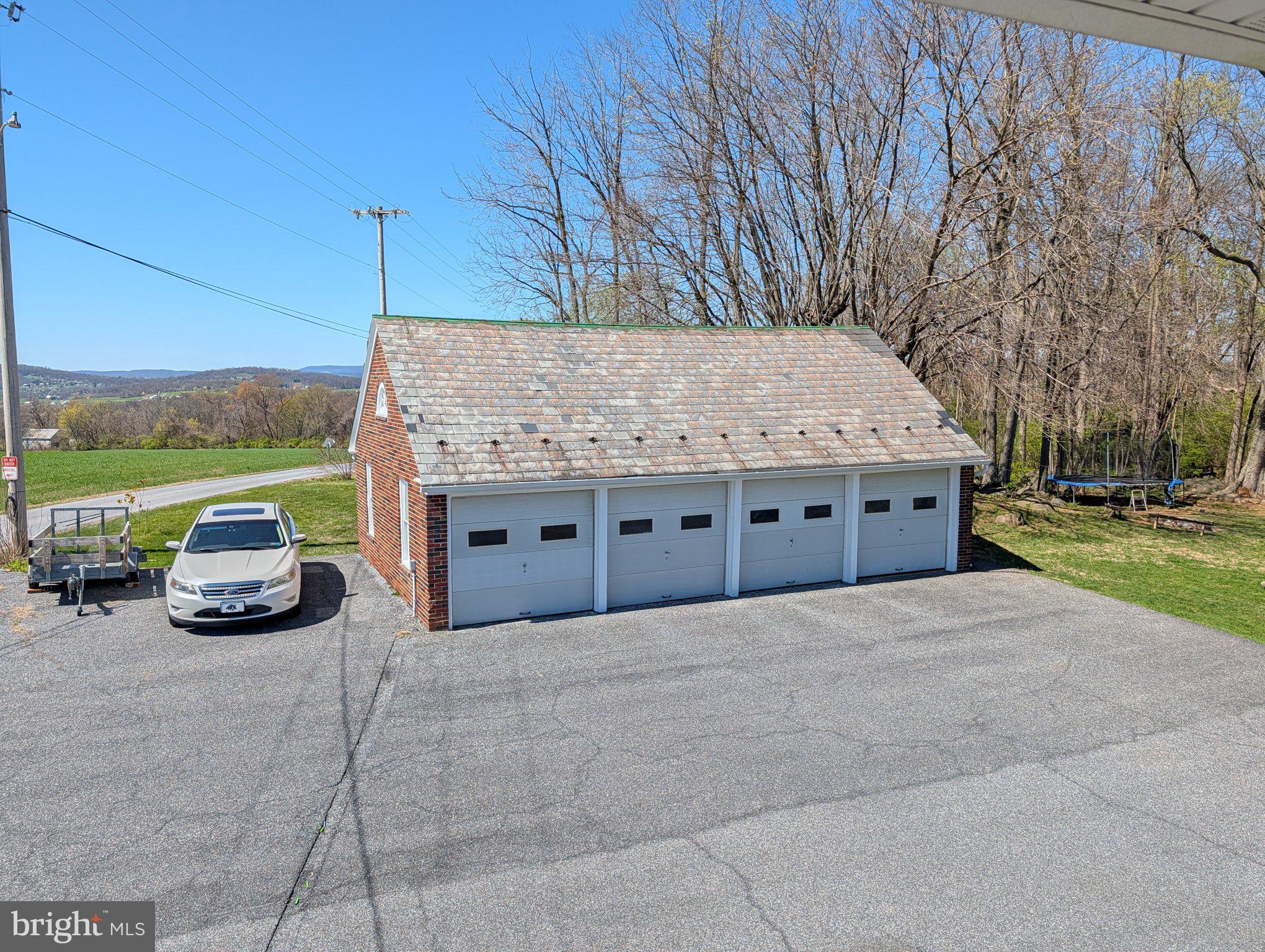 663 WIDE HOLLOW ROAD