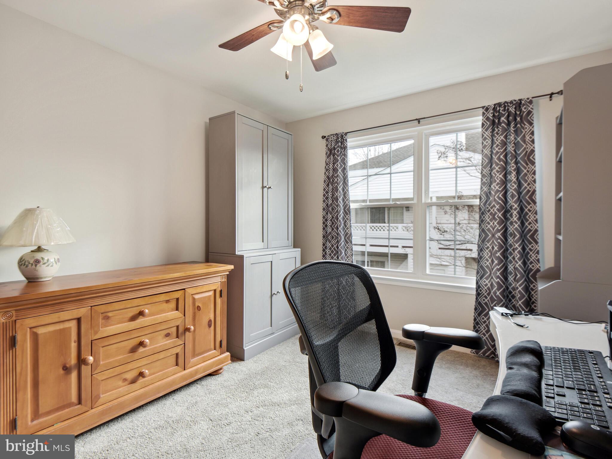 LIFESTYLE AT SULLY STATION - Residential