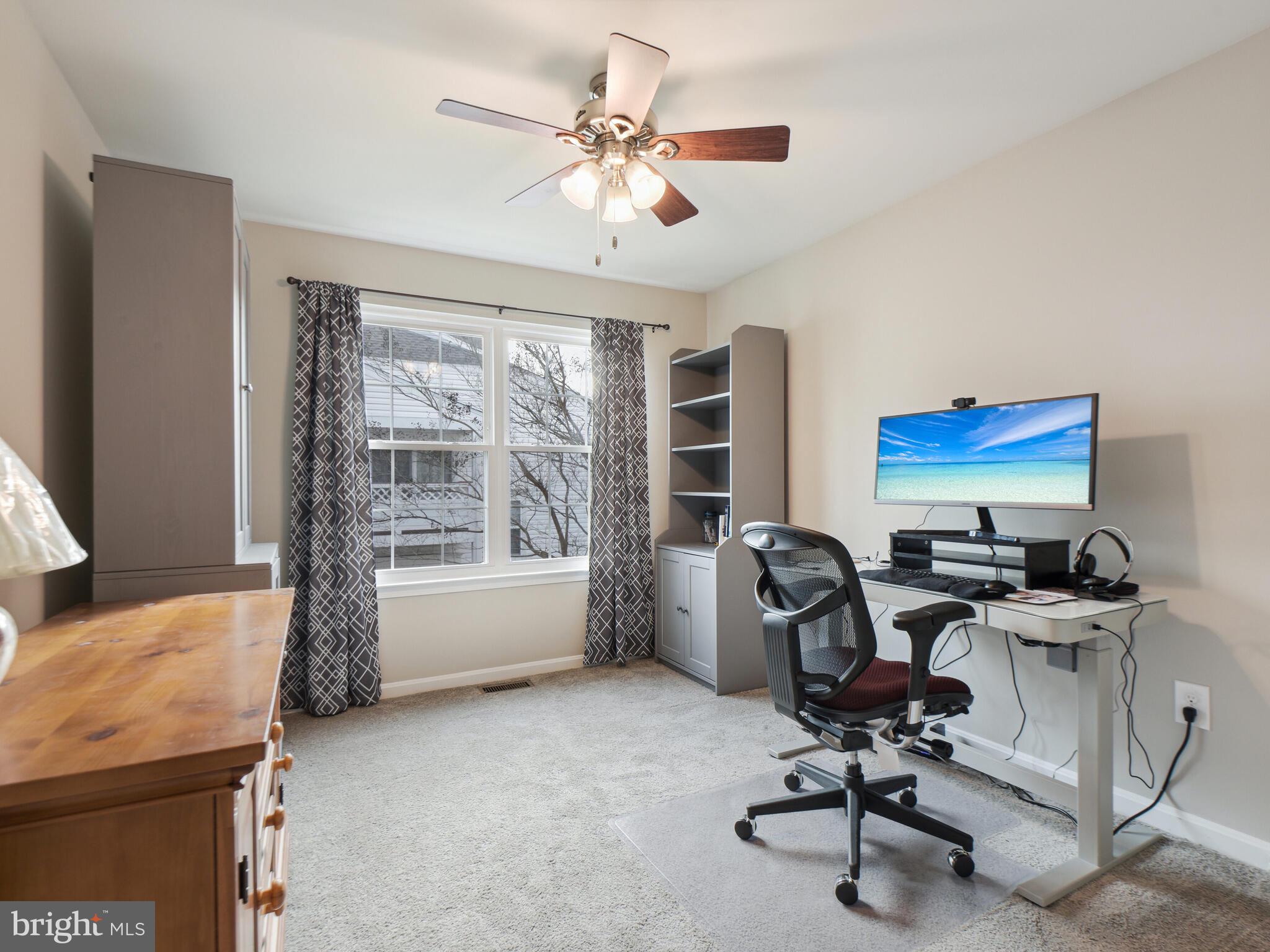 LIFESTYLE AT SULLY STATION - Residential