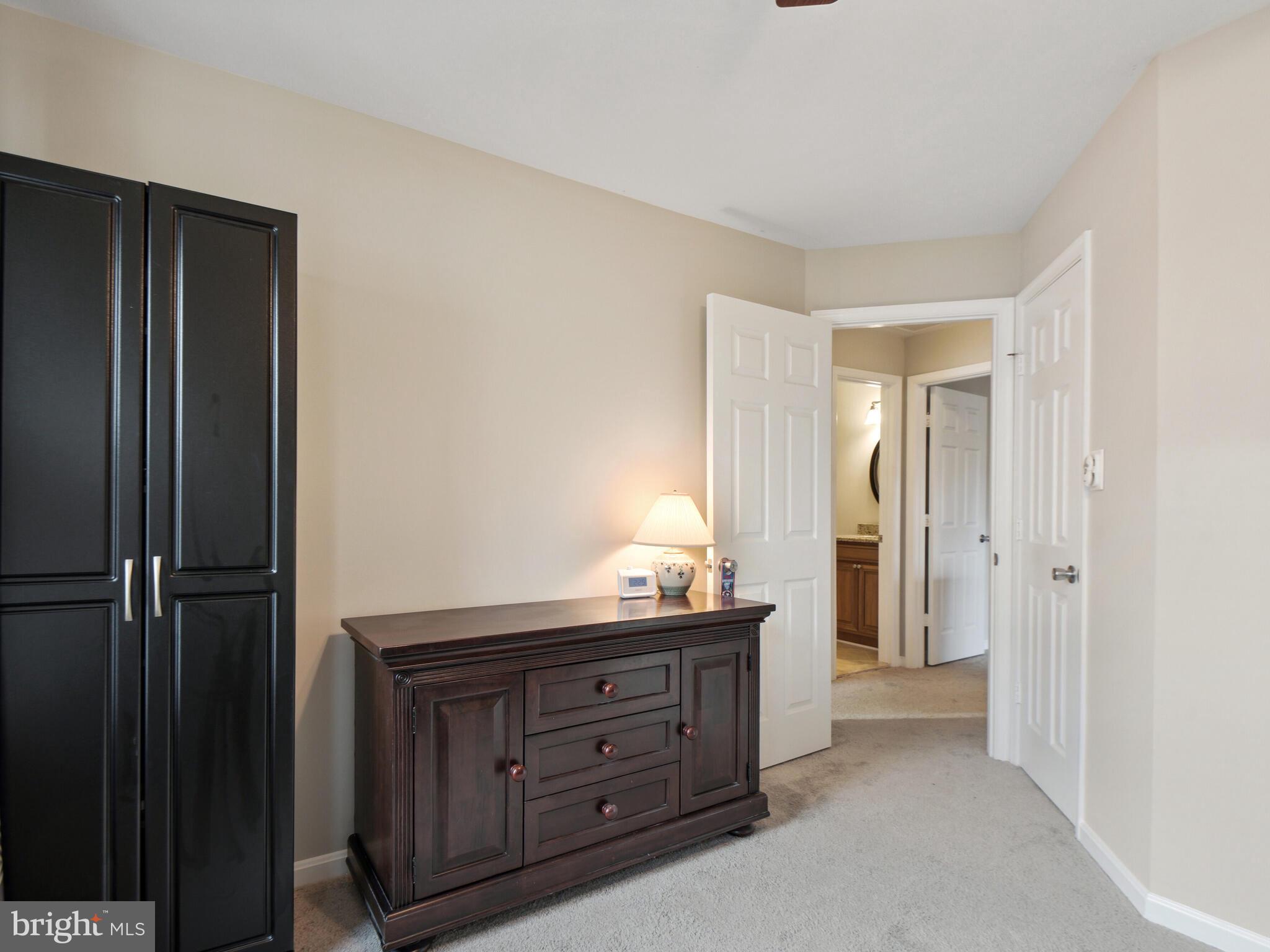 LIFESTYLE AT SULLY STATION - Residential