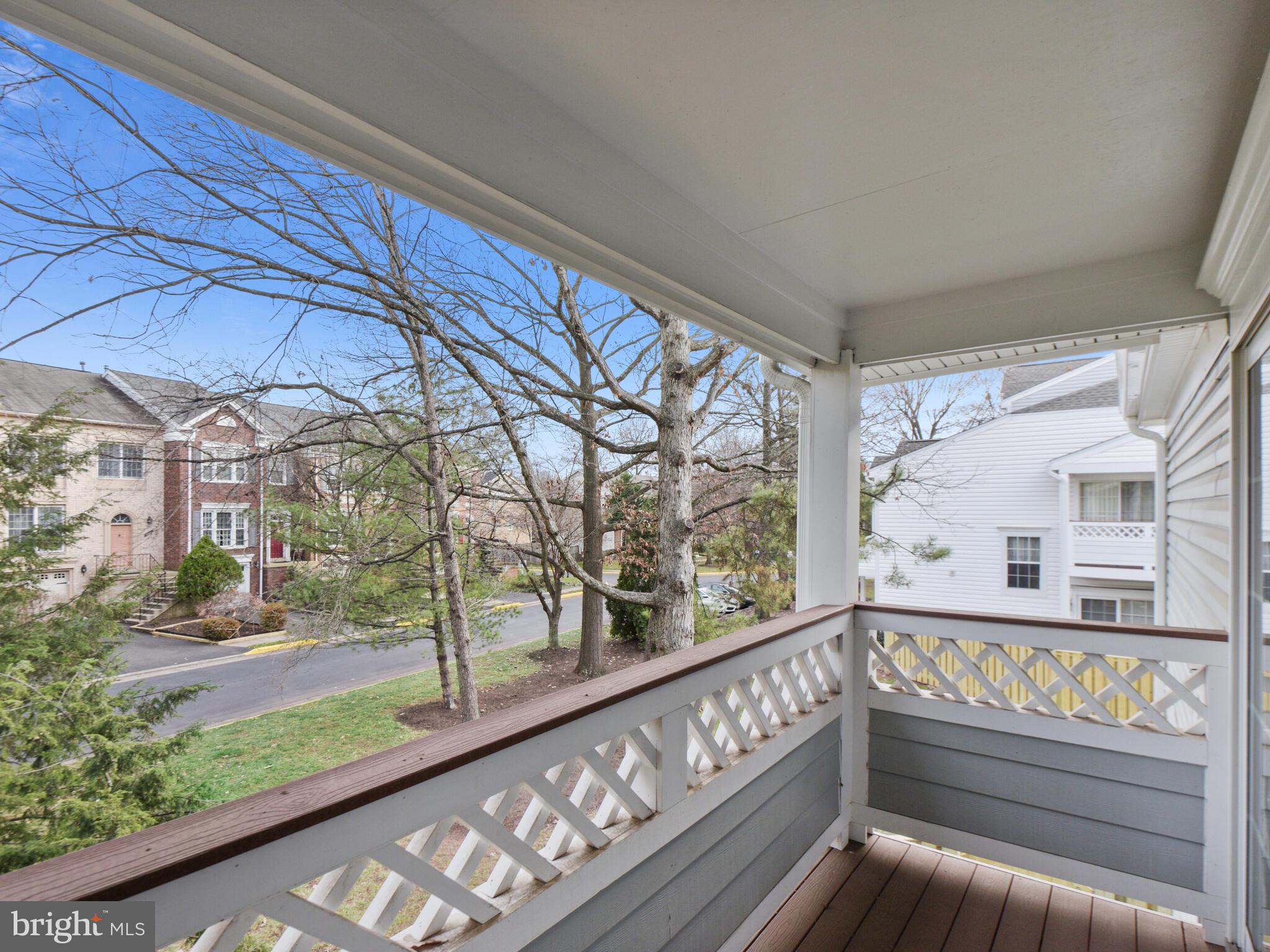 LIFESTYLE AT SULLY STATION - Residential