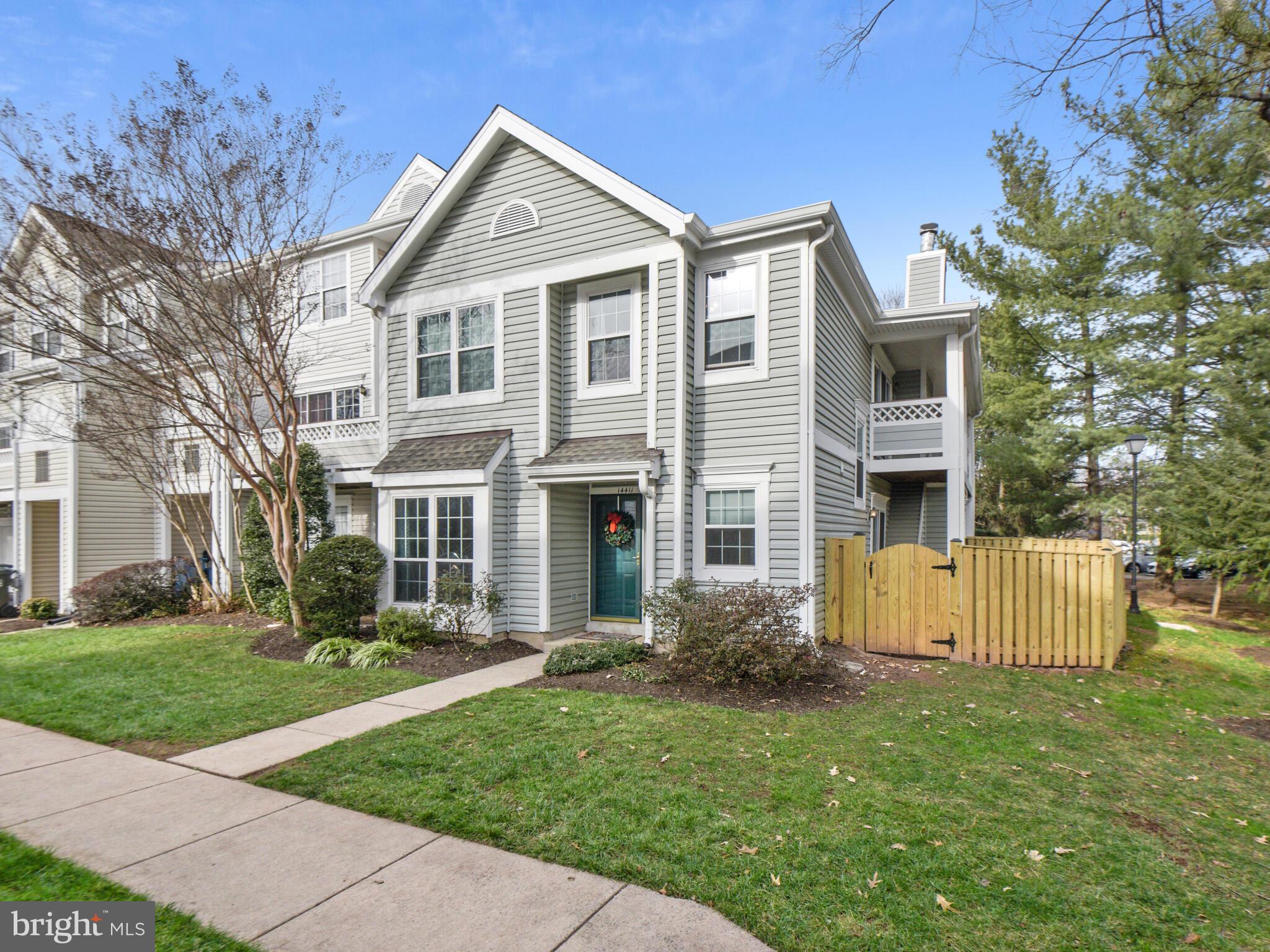 LIFESTYLE AT SULLY STATION - Residential