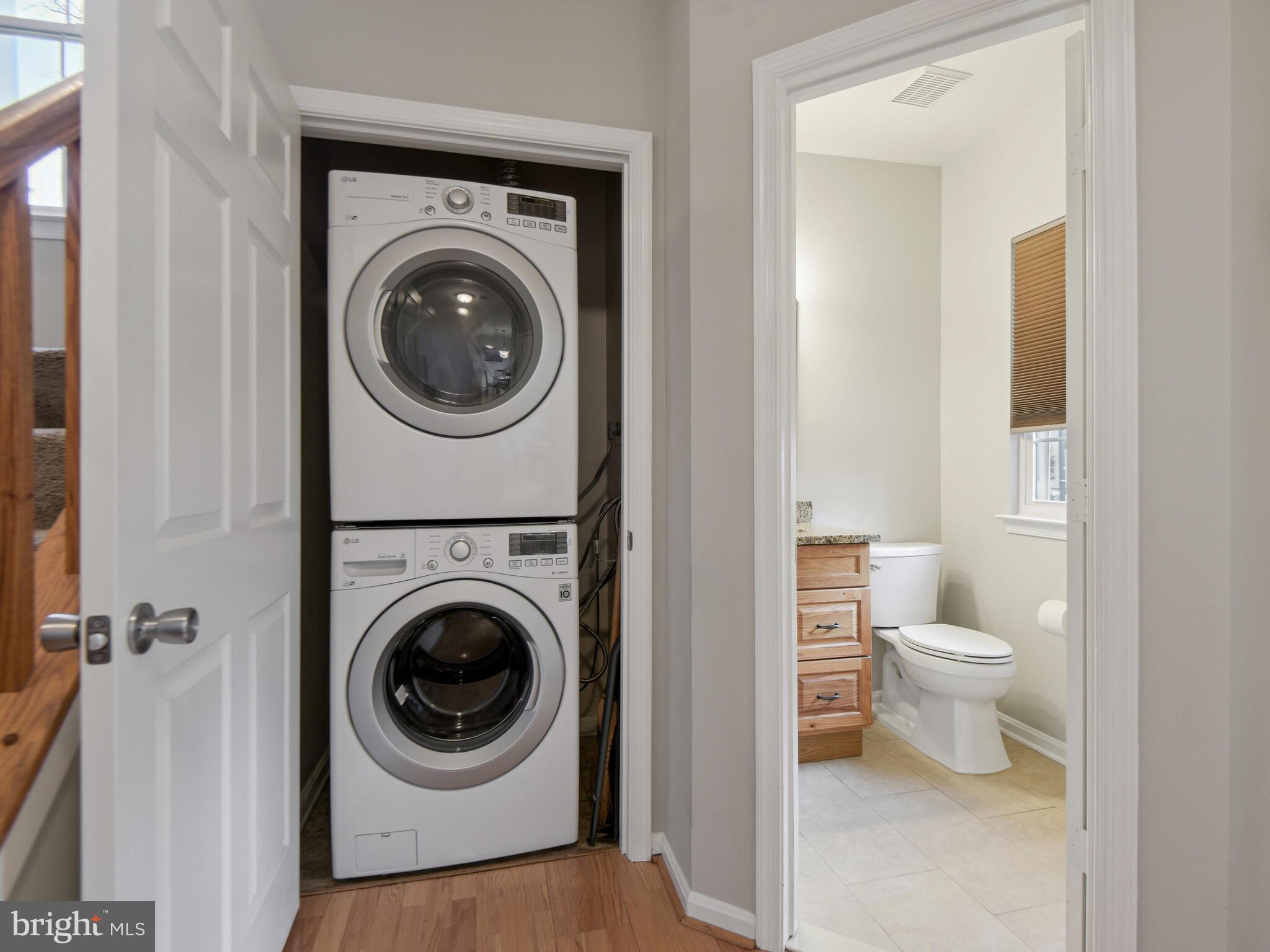 LIFESTYLE AT SULLY STATION - Residential