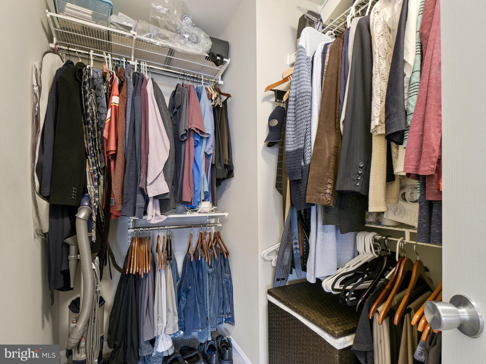 LIFESTYLE AT SULLY STATION - Residential