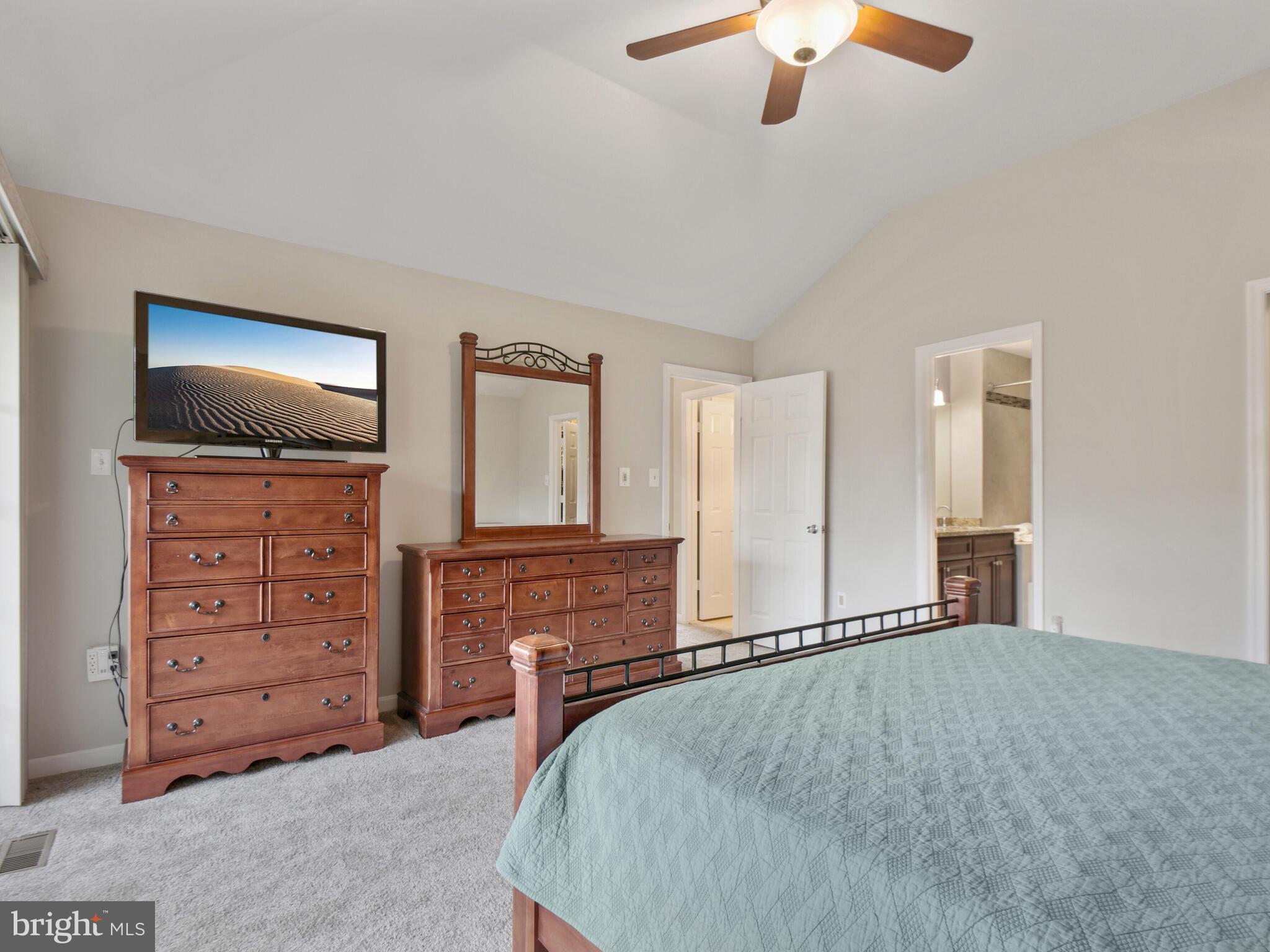 LIFESTYLE AT SULLY STATION - Residential