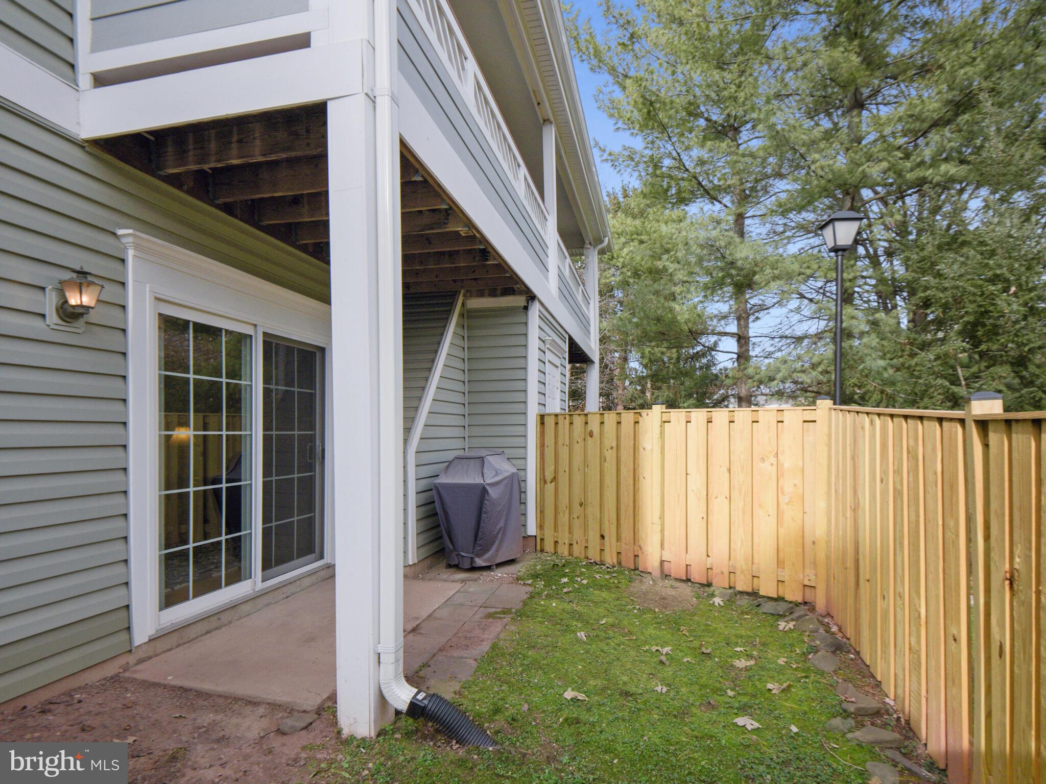 LIFESTYLE AT SULLY STATION - Residential