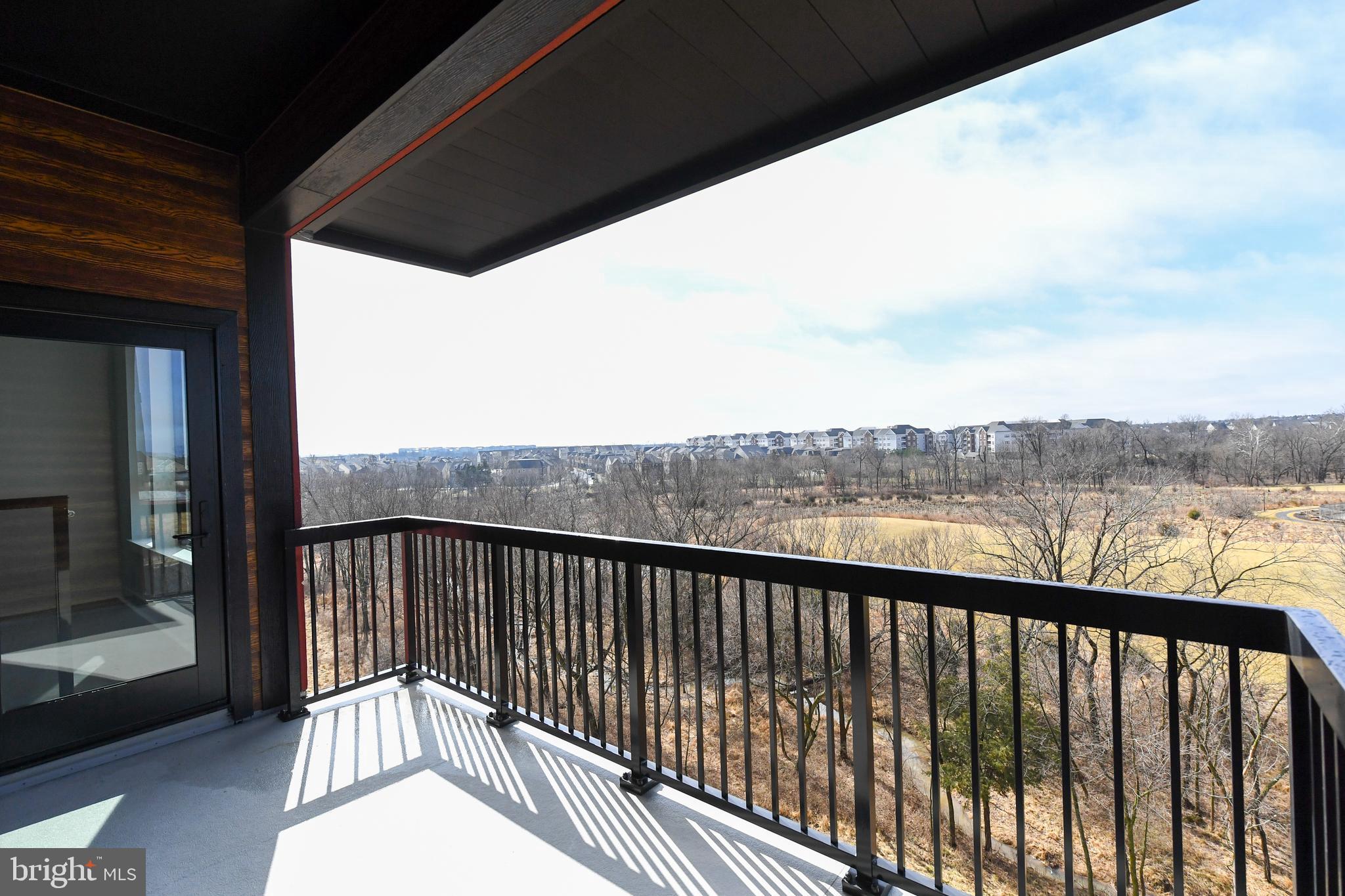 ONE LOUDOUN - Residential Lease