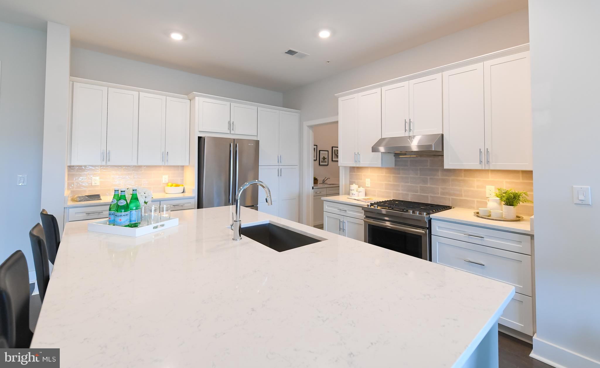 ONE LOUDOUN - Residential Lease