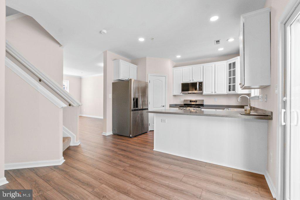 MONMOUTH MEADOWS - Residential