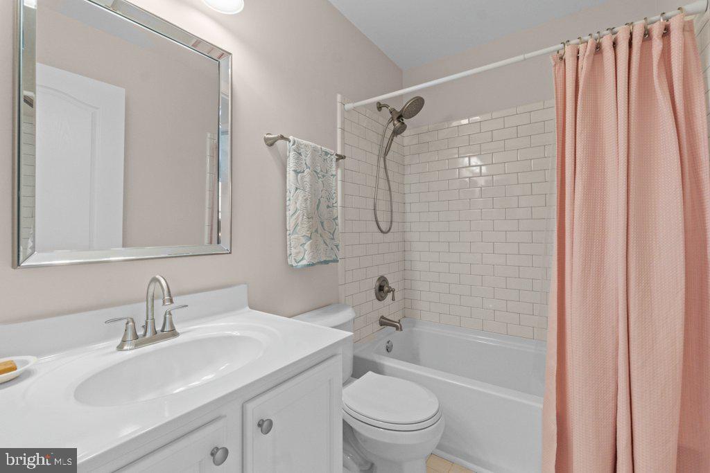 MONMOUTH MEADOWS - Residential