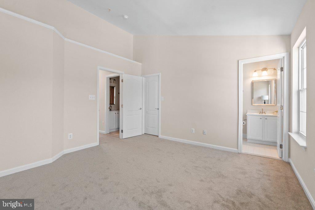 MONMOUTH MEADOWS - Residential