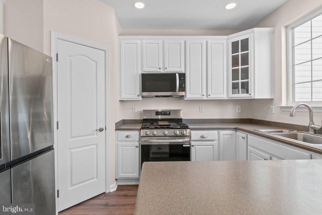 MONMOUTH MEADOWS - Residential