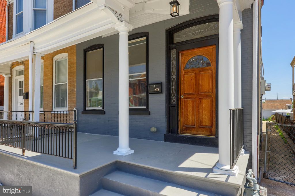 Photo of 818 WALNUT ST, COLUMBIA, PA 17512 (MLS # PALA2035512)