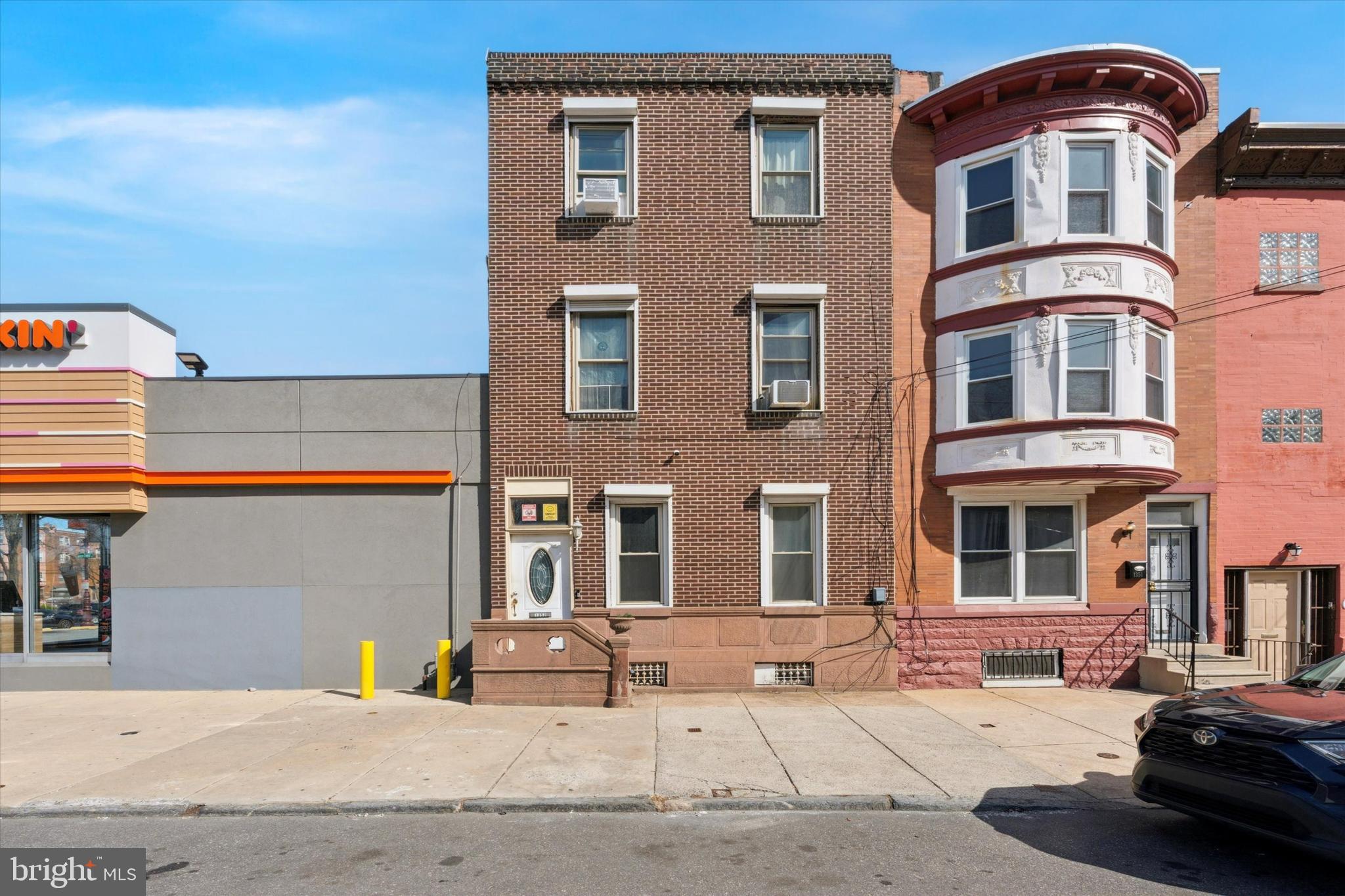 This prime multifamily property is located in the heart of Bella Vista, one of Philadelphia’s most vibrant and desirable neighborhoods. Situated just steps from the renowned Italian Market and Philadelphia’s Magic Gardens, this property offers unparalleled access to some of the city’s best dining, shopping, and cultural attractions. With 2,187 square feet of living space and a 1,064-square-foot lot, this property is perfect for investors or families seeking a centrally located home.
The property is conveniently located 0.6 miles (12-minute walk) from the highly regarded William M. Meredith School and within walking distance to Center City hotspots like Rittenhouse Square and Reading Terminal Market. Public transportation options abound, with nearby SEPTA bus routes and subway stations providing easy access to all parts of the city.
Zoned RSA-5, this multifamily property offers incredible flexibility for a range of uses and strong rental income potential in a high-demand area. Don’t miss this rare opportunity to own a piece of Philadelphia real estate in one of its most sought-after neighborhoods!
Square Footage (SF): 2,187 sqft
School Proximity: Located approximately 0.6 miles (12-minute walk) from the highly sought-after William M. Meredith School in Queen Village.
Location Highlights: Steps away from the Italian Market (0.4 miles, 8-minute walk), Philadelphia’s Magic Gardens (0.3 miles, 6-minute walk), and close to Center City attractions like Rittenhouse Square and Reading Terminal Market.