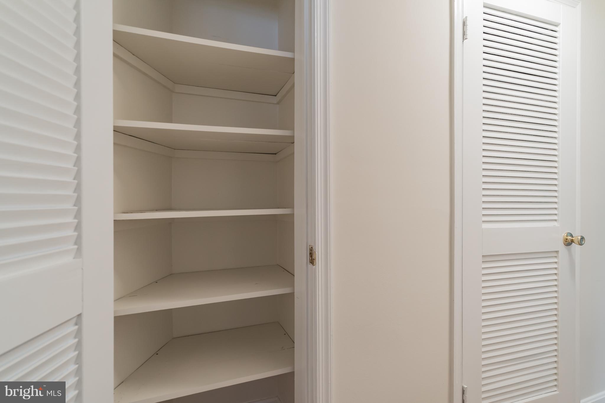 COLONIAL VILLAGE - Residential Lease