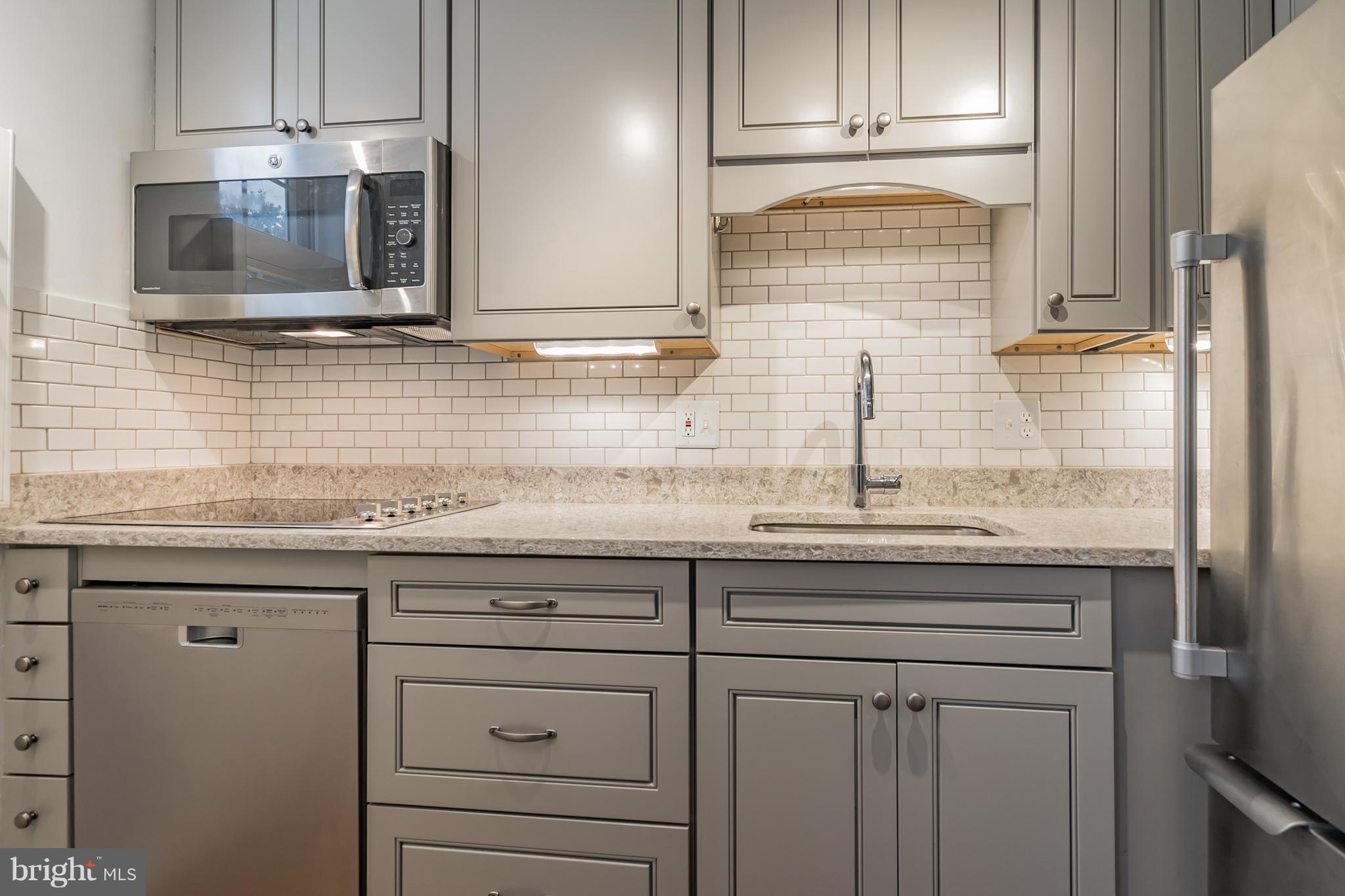 COLONIAL VILLAGE - Residential Lease