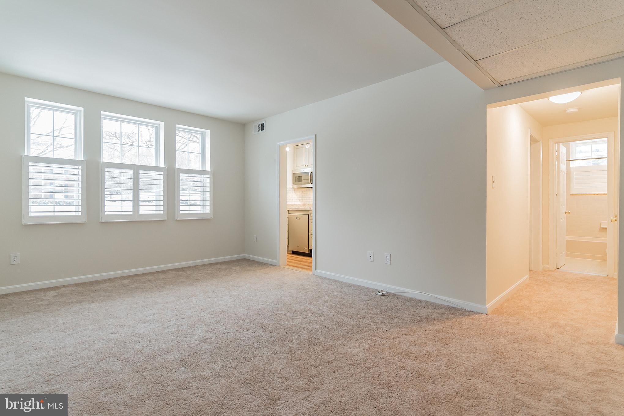 COLONIAL VILLAGE - Residential Lease