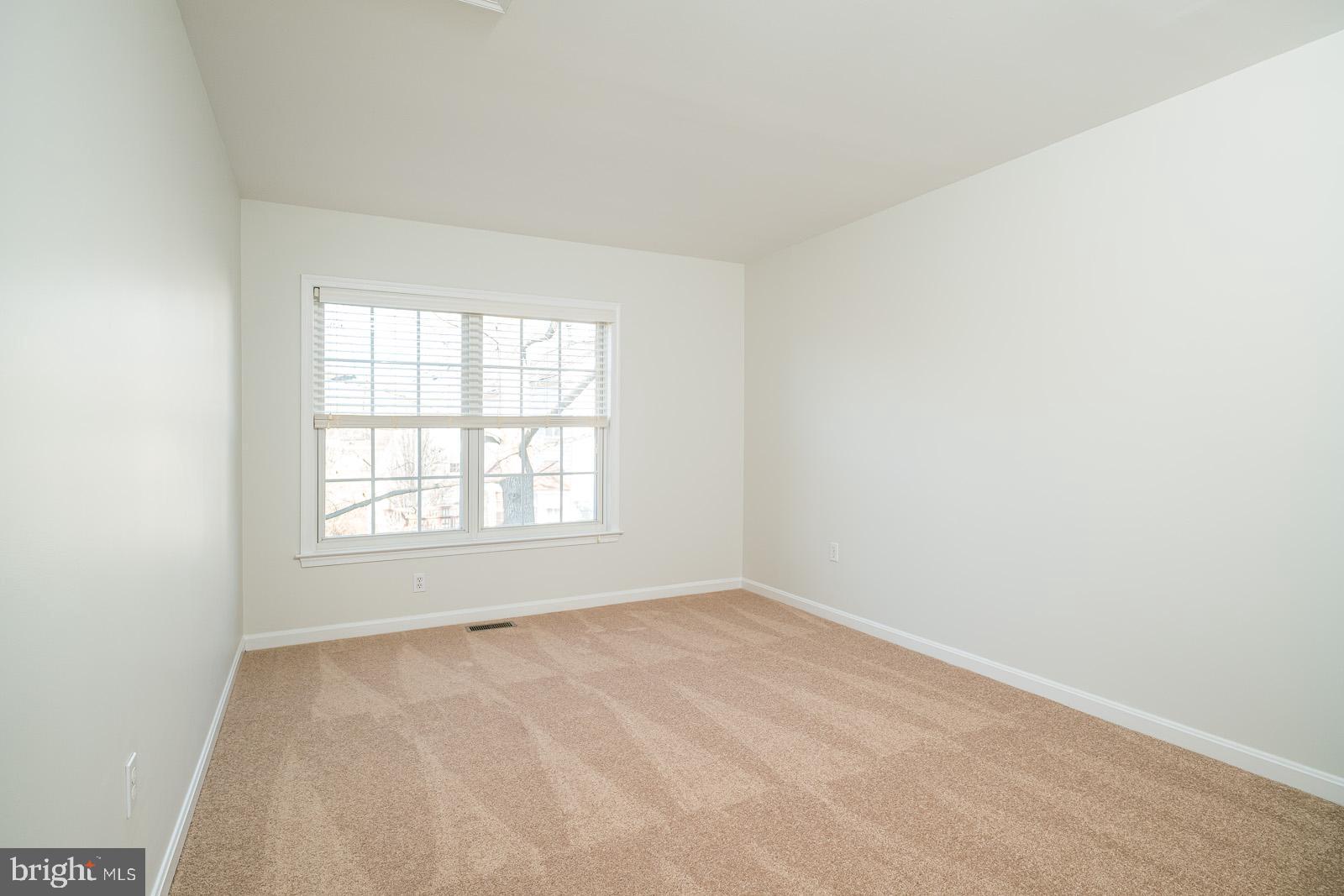 KENSINGTON VIEW - Residential Lease