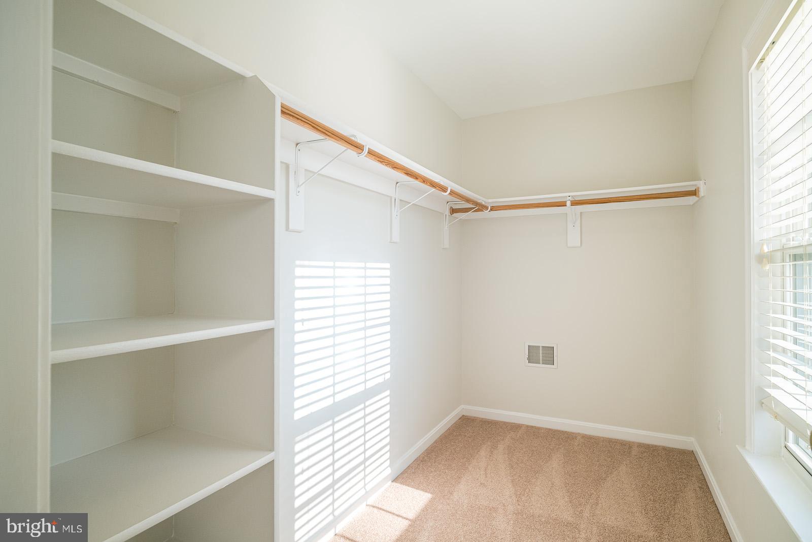 KENSINGTON VIEW - Residential Lease