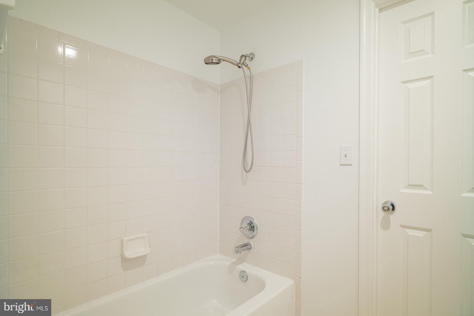 KENSINGTON VIEW - Residential Lease