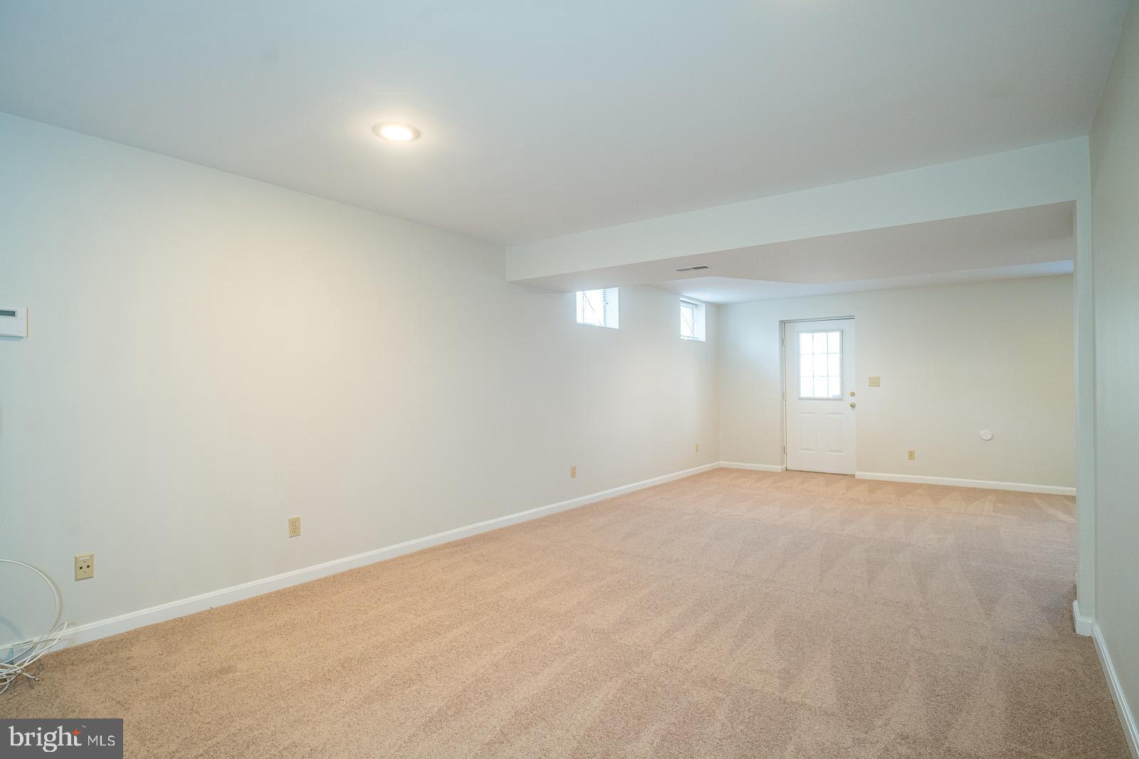 KENSINGTON VIEW - Residential Lease