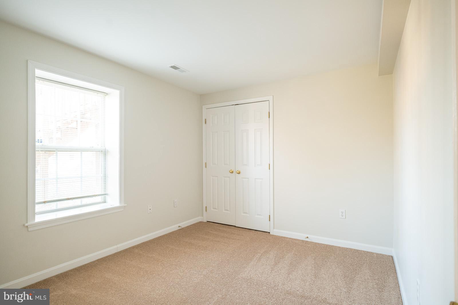 KENSINGTON VIEW - Residential Lease