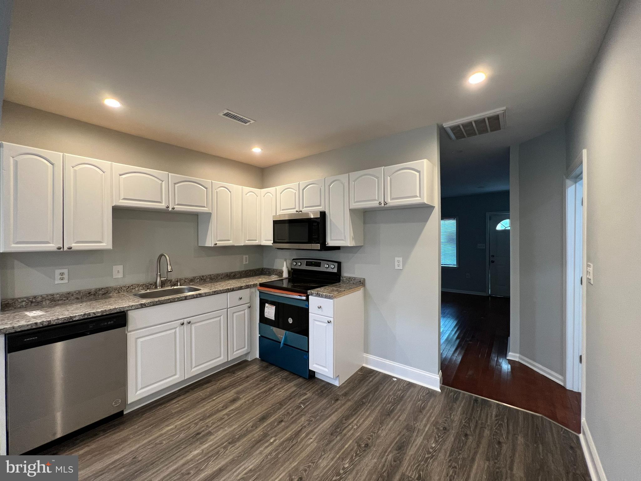 GREGORY FARMS - Residential