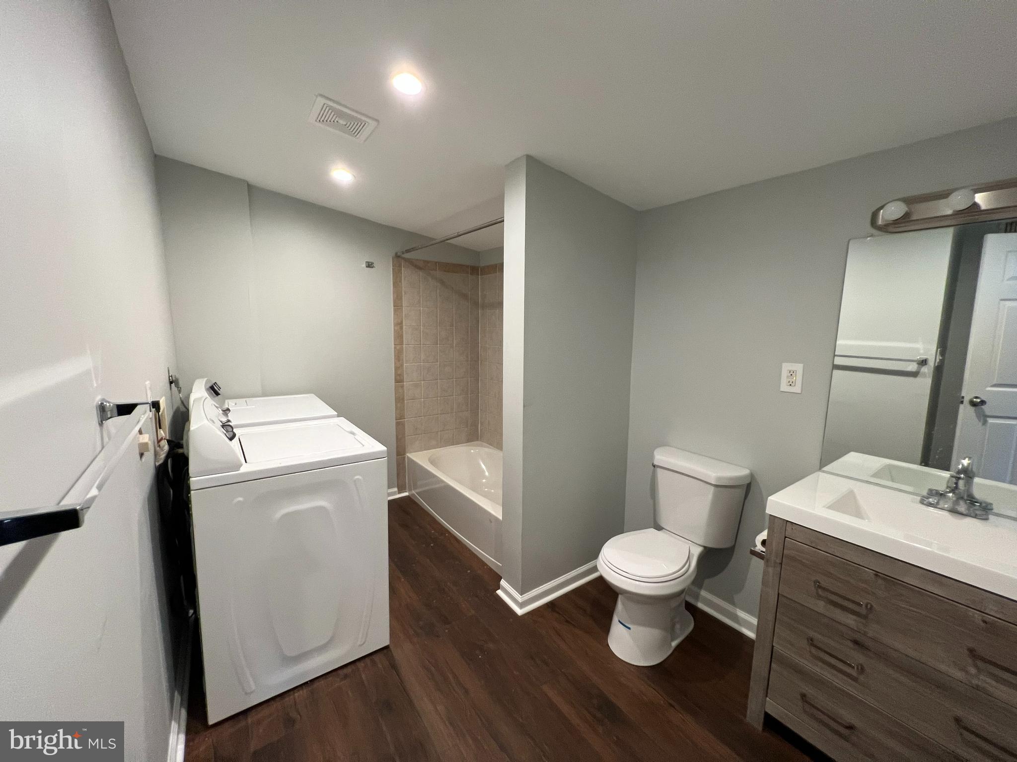 GREGORY FARMS - Residential