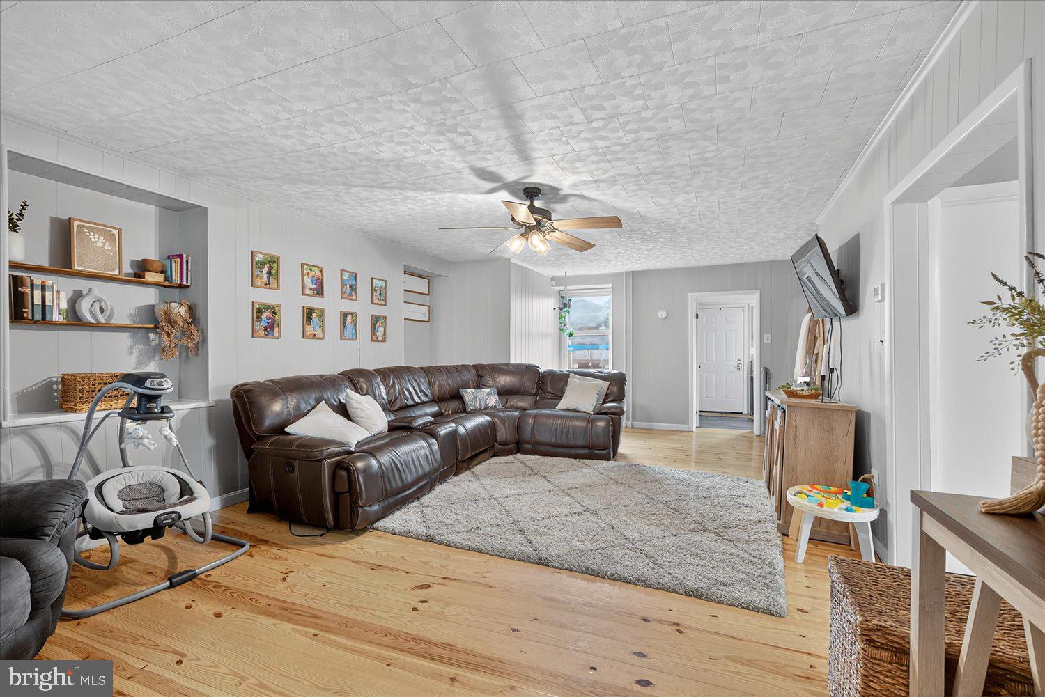 1235 READING ROAD