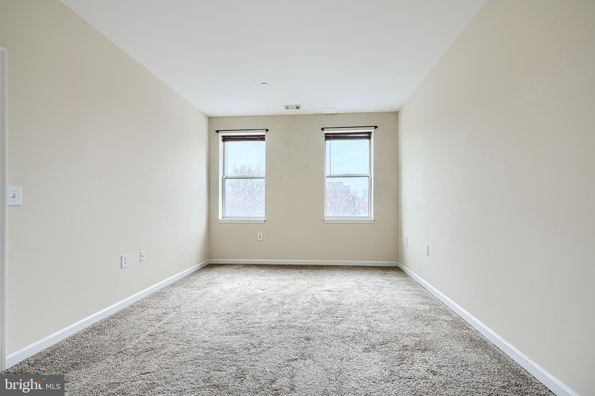 PIERSIDE AT HARBORVIEW - Residential Lease