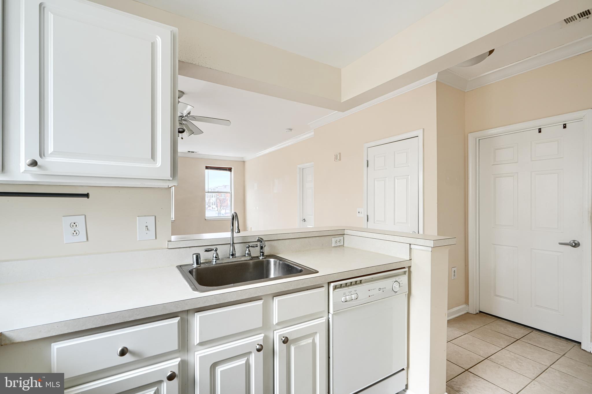 PIERSIDE AT HARBORVIEW - Residential Lease