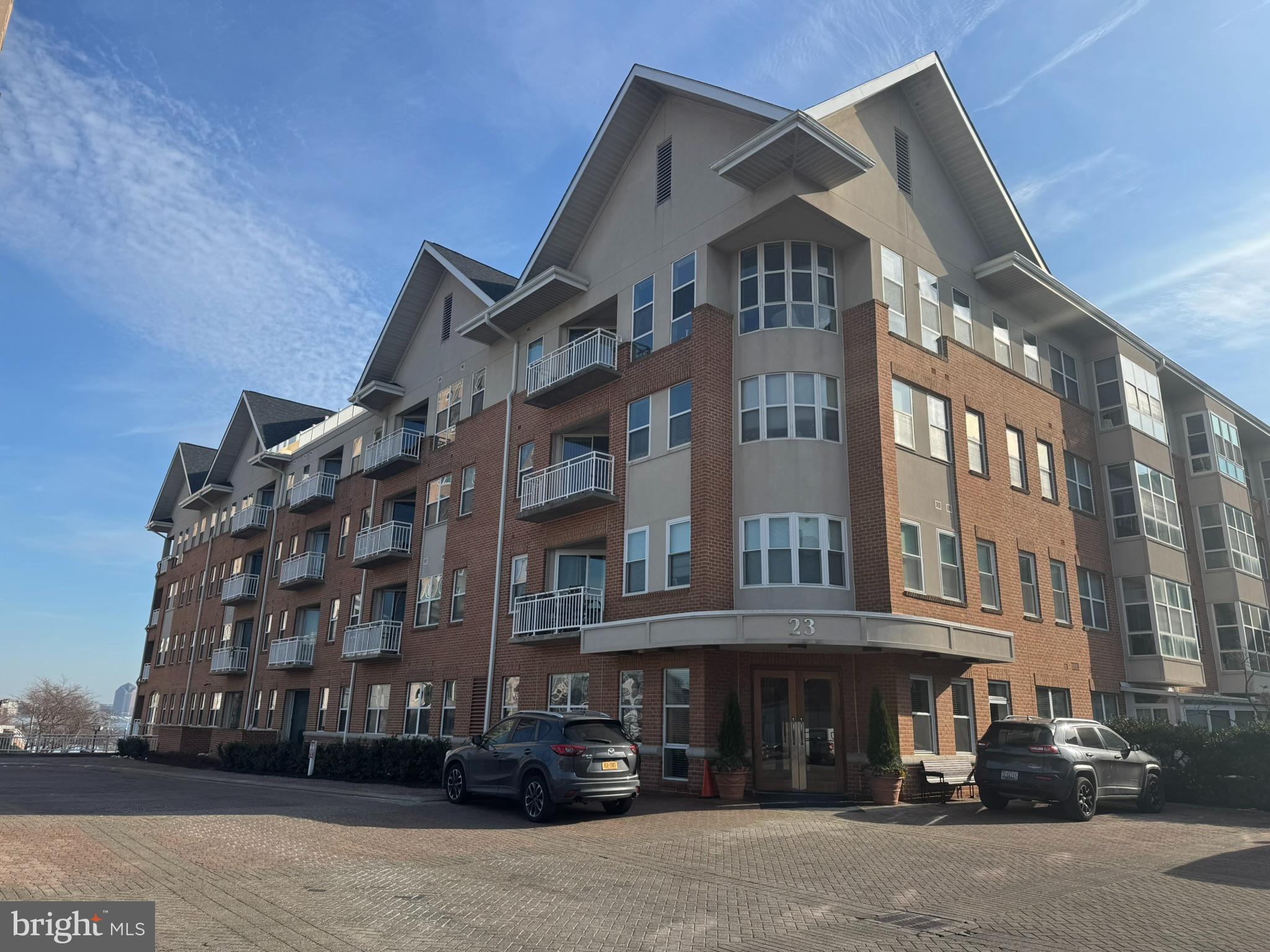 PIERSIDE AT HARBORVIEW - Residential Lease