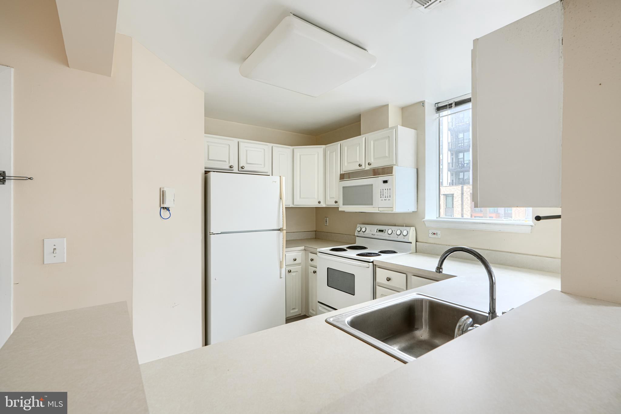 PIERSIDE AT HARBORVIEW - Residential Lease