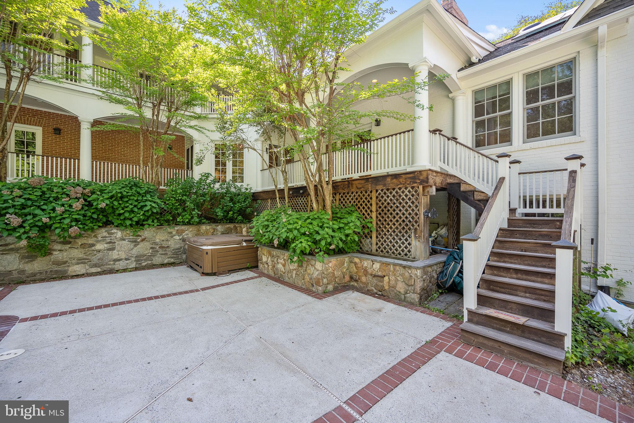 ROCK CREEK HILLS - Residential