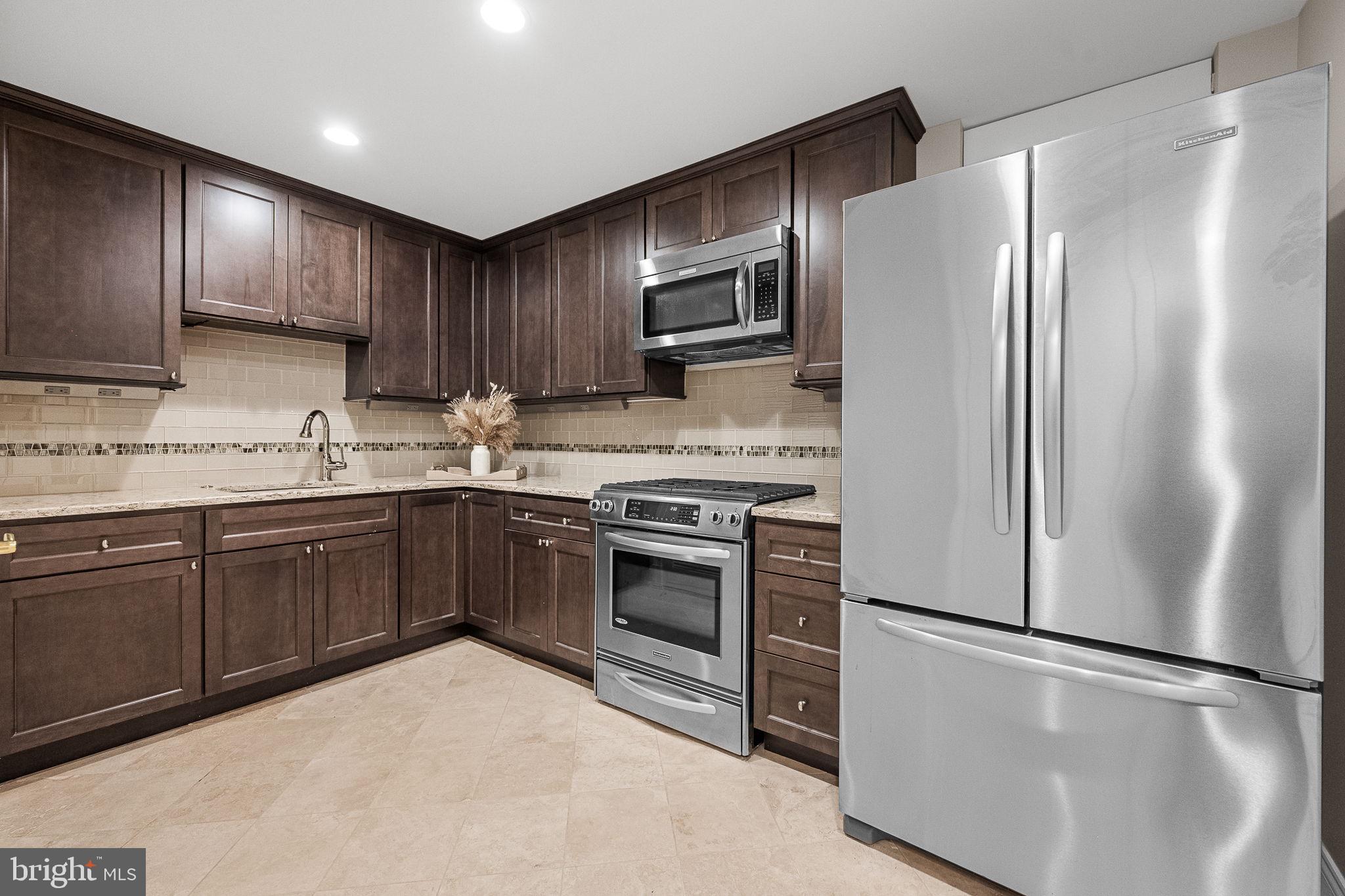 ROCK CREEK HILLS - Residential