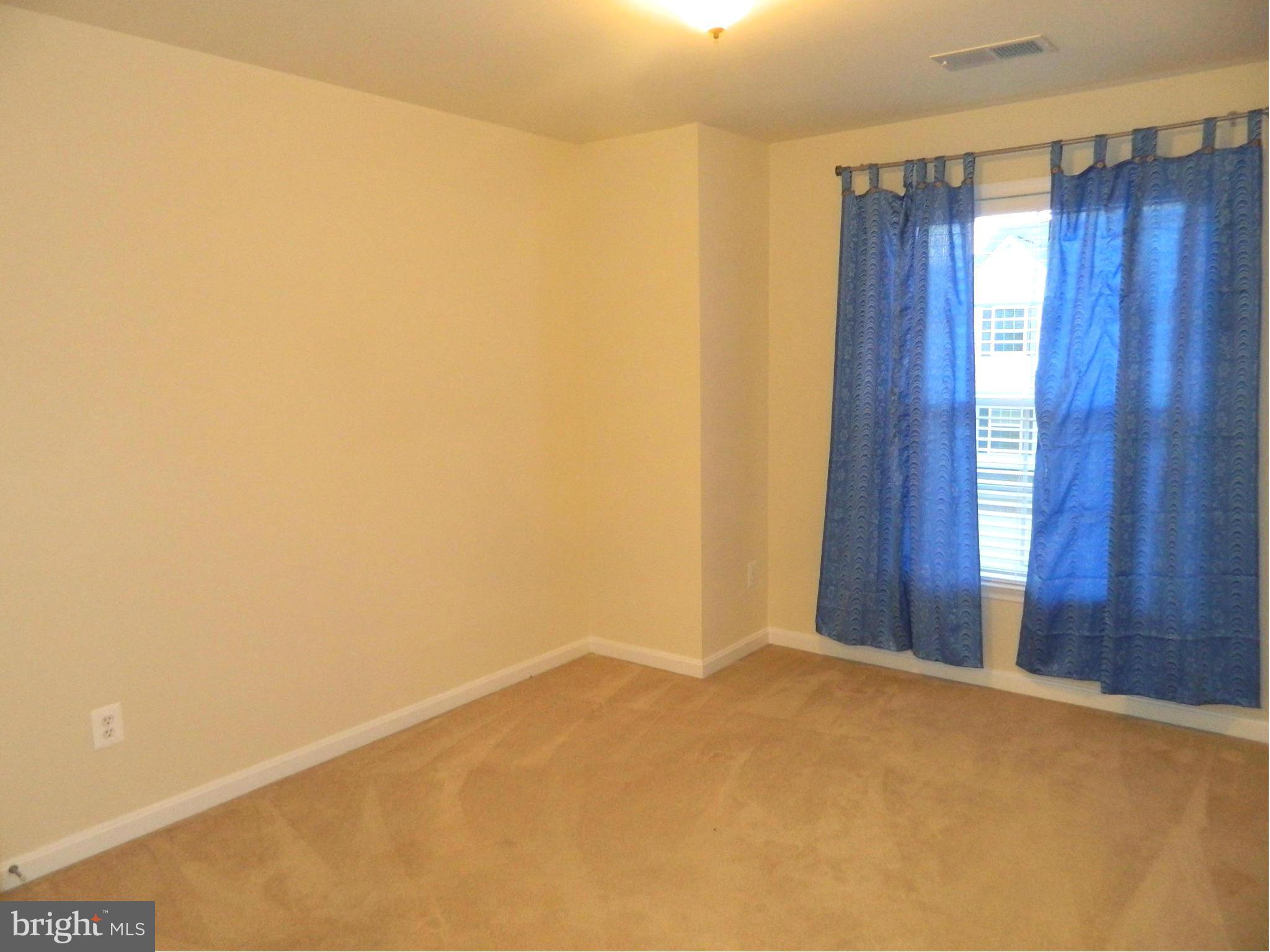 STONE RIDGE SOUTH - Residential Lease