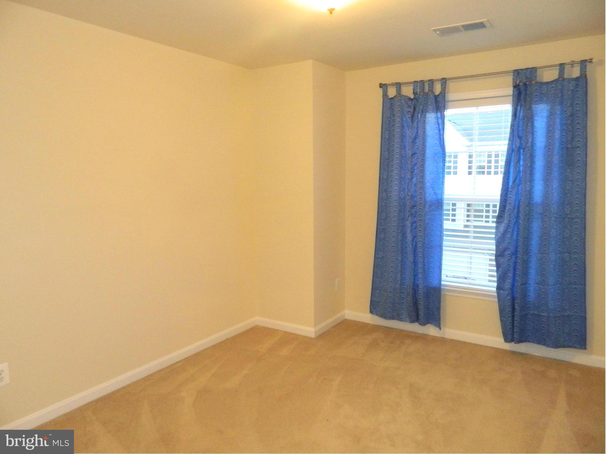 STONE RIDGE SOUTH - Residential Lease