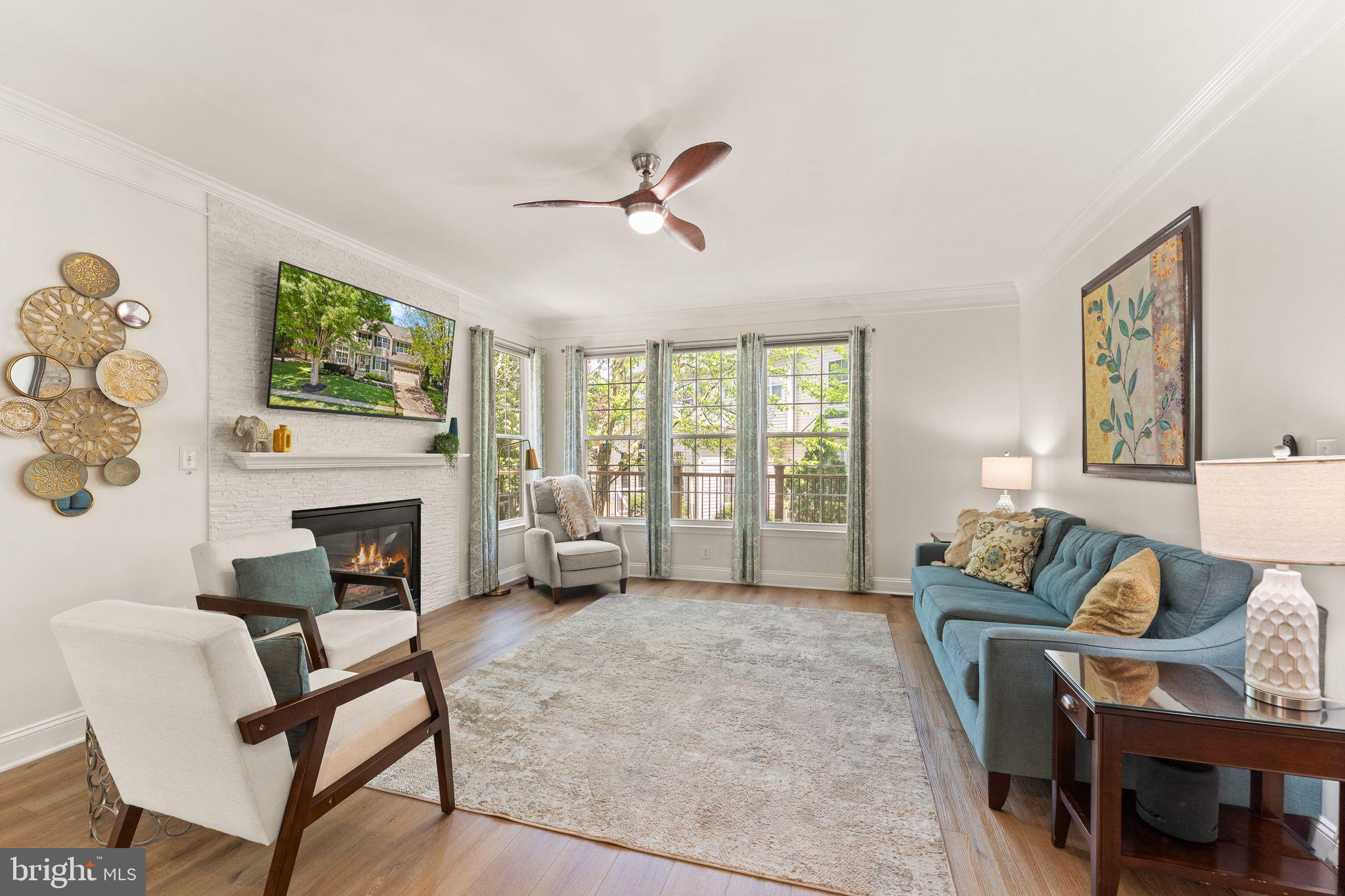 ASHBURN VILLAGE - Residential